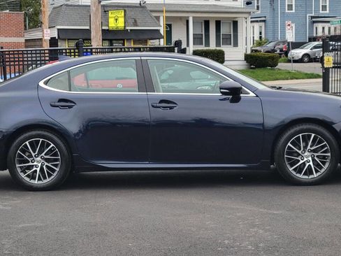 Used 2017 Lexus ES 350 w/ Navigation System Package FWD image 7