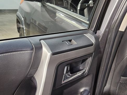 Used 2023 Toyota 4Runner SR5 Premium w/ Moonroof Package RWD image 36