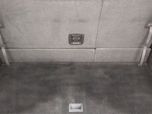 Used 2016 GMC Acadia SLT image 33