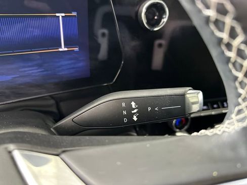 Used 2024 Chevrolet Blazer EV LT image 20