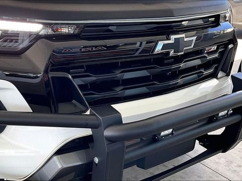 Used 2024 Chevrolet Colorado Z71 w/ Z71 Convenience Package 2 image 27