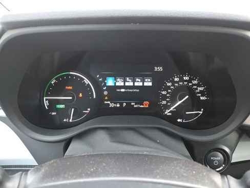 Used 2025 Toyota Sienna XLE image 14