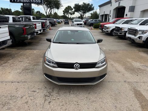 Used 2013 Volkswagen Jetta S FWD image 36