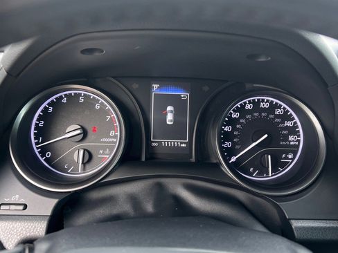 Used 2021 Toyota Camry SE FWD image 27