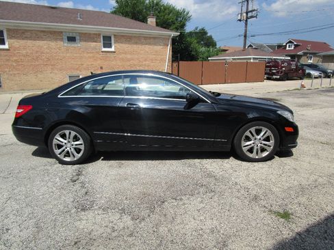 Used 2010 Mercedes-Benz E 350 Coupe image 3