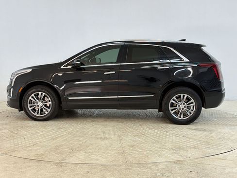 Certified 2023 Cadillac XT5 Premium Luxury w/ Technology Package FWD image 2