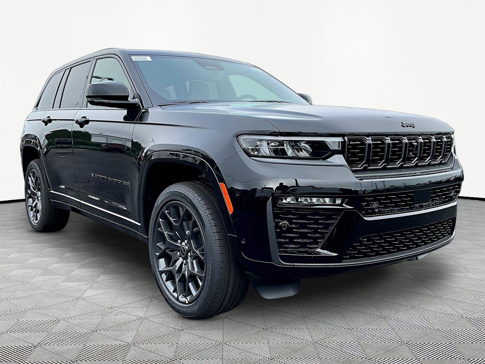 New 2027 Jeep Grand Cherokee Summit AWD/4WD image 3
