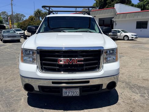 Used 2008 GMC Sierra 2500 W/T RWD image 2