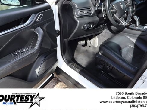 Used 2020 Maserati Levante S image 21