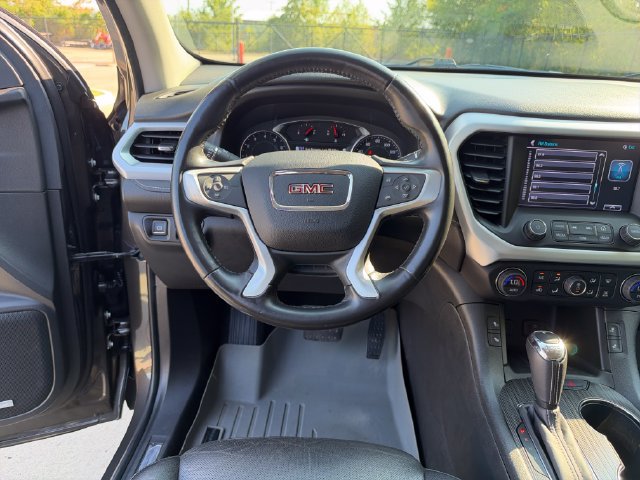 Used 2019 GMC Acadia SLT FWD image 16