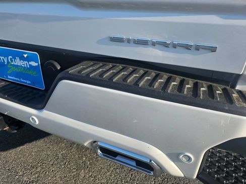 Used 2025 GMC Sierra 1500 Denali AWD/4WD image 10