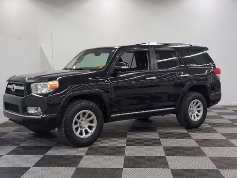 Used 2010 Toyota 4Runner 4WD image 3