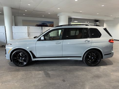 New 2026 BMW X7 xDrive40i w/ Executive Package AWD/4WD image 4