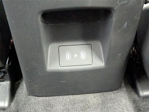 Used 2025 Hyundai Tucson SE image 17