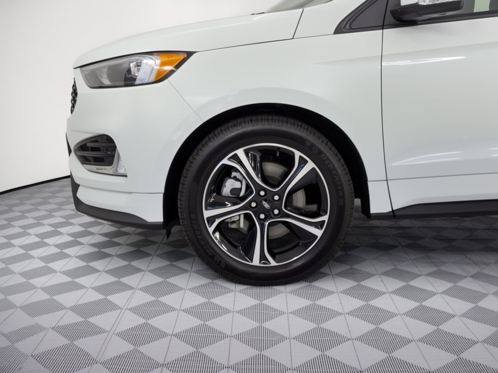 Used 2023 Ford Edge ST AWD/4WD image 13