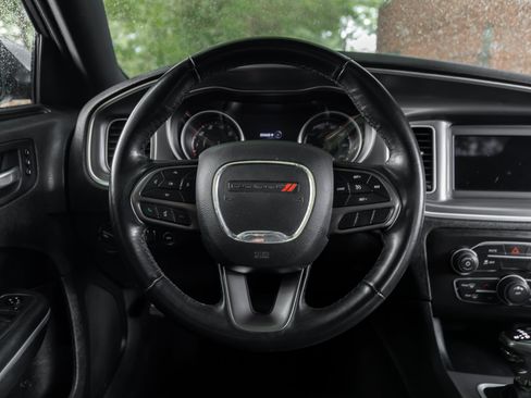 Used 2021 Dodge Charger SXT w/ Leather Interior Group RWD image 6