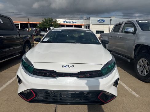 Used 2023 Kia Forte GT-Line FWD image 3