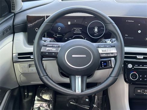 Used 2025 Hyundai Tucson Limited image 26