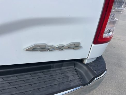 Used 2020 RAM 2500 Tradesman w/ Chrome Appearance Group image 7