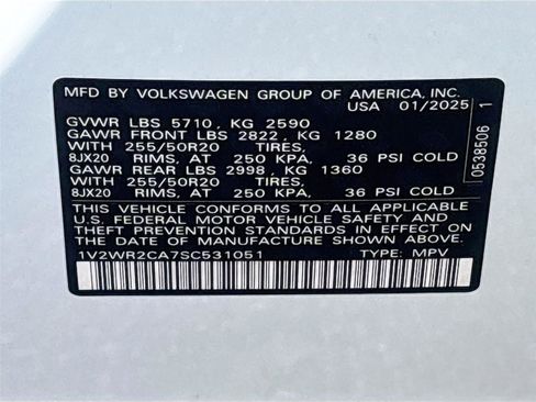 Used 2025 Volkswagen Atlas SE FWD image 37
