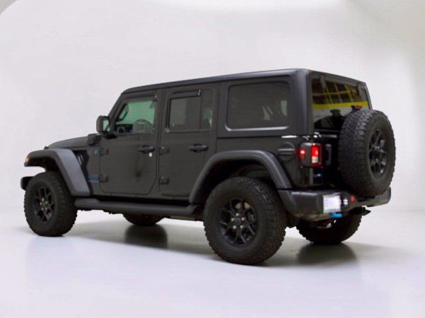 Used 2024 Jeep Wrangler Unlimited AWD/4WD image 9