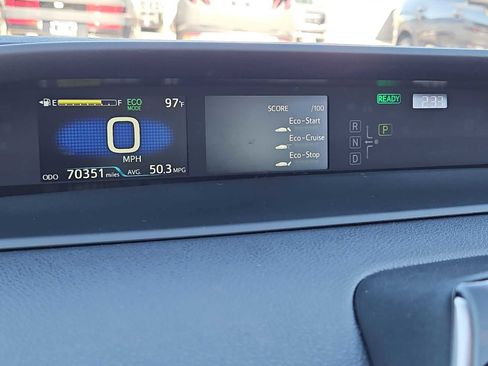 Used 2022 Toyota Prius XLE image 32