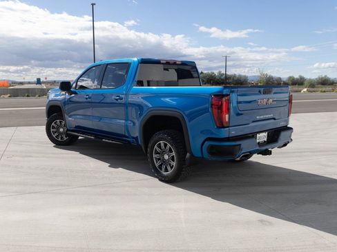Used 2024 GMC Sierra 1500 AT4 w/ Technology Package AWD/4WD image 4