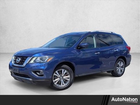 Used 2020 Nissan Pathfinder SL FWD image 1