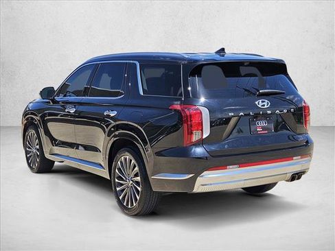 Used 2024 Hyundai Palisade Calligraphy FWD image 7