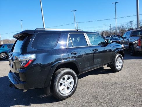 Certified 2023 Toyota 4Runner SR5 image 4