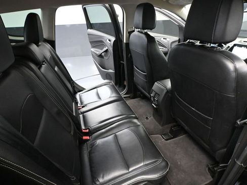 Used 2017 Ford Escape Titanium image 39