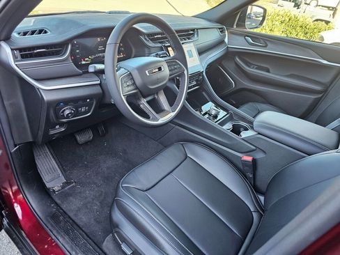 New 2024 Jeep Grand Cherokee Limited 4xe w/ Luxury Tech Group II image 17