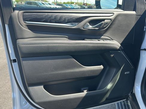 Used 2023 GMC Yukon Denali w/ Max Trailering Package image 9