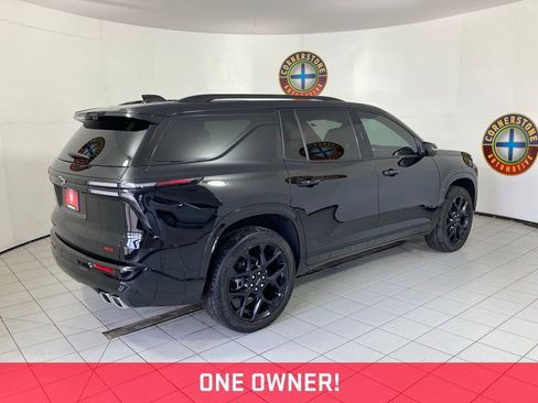 Used 2024 Chevrolet Traverse RS image 13