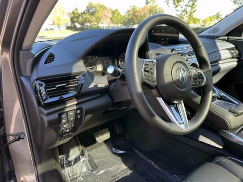 Used 2025 Acura RDX SH-AWD w/ Advance Package image 14