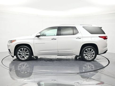 Used 2018 Chevrolet Traverse Premier w/ Driver Confidence II Package FWD image 8