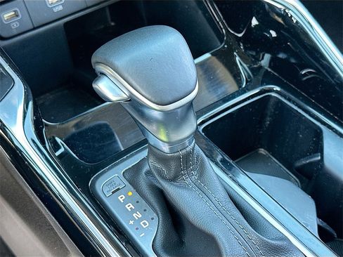 Certified 2023 Kia Sorento SX image 17