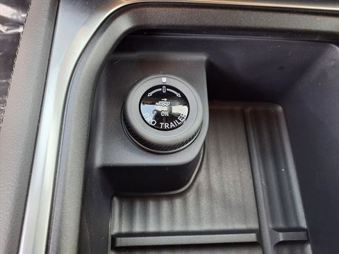 New 2026 Ford Expedition Active image 10