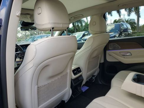 Used 2022 Mercedes-Benz GLE 350 w/ Premium Package image 10