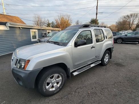 Used 2011 Nissan Xterra S w/ Protection Pkg image 4