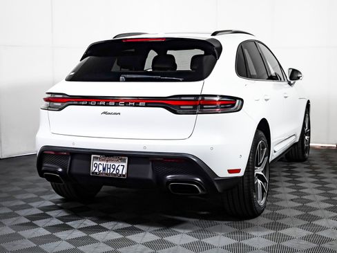 Used 2023 Porsche Macan image 13