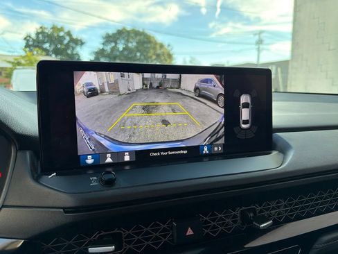 Used 2023 Honda Accord Touring image 32