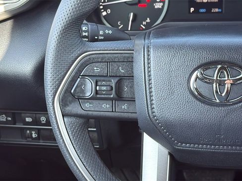 Used 2025 Toyota Tundra SR5 w/ SR5 Premium Package image 18