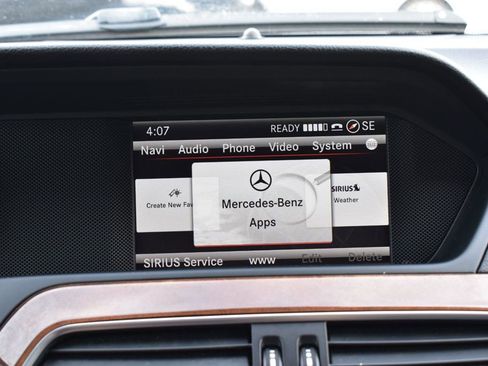 Used 2013 Mercedes-Benz C 300 4MATIC Sedan image 34