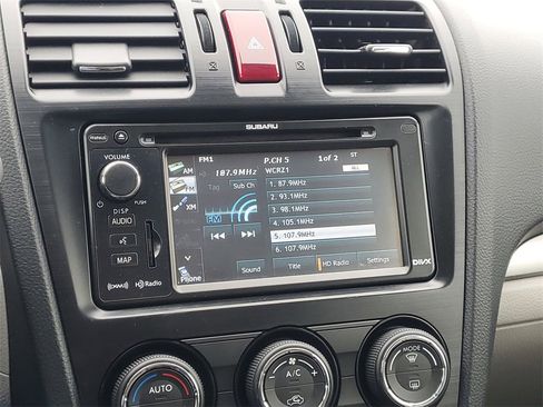 Used 2015 Subaru Forester 2.5i Limited image 22