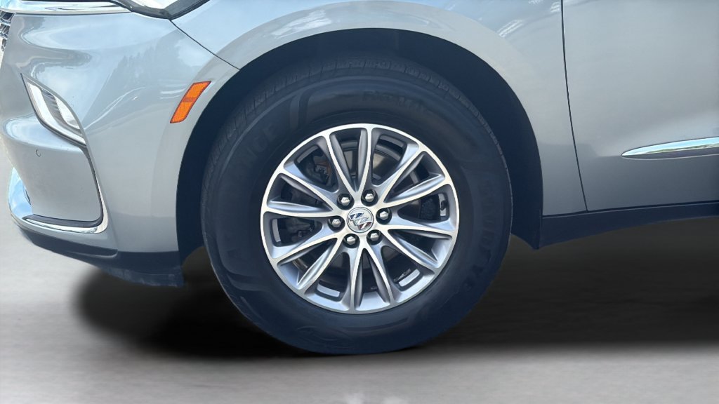 Used 2024 Buick Enclave Essence FWD image 9