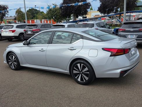 Used 2021 Nissan Altima 2.5 SV image 29