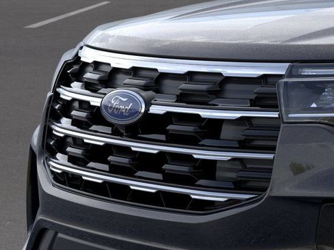 New 2026 Ford Explorer Active w/ Active Comfort Package image 17