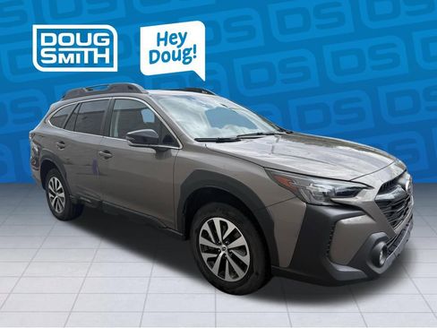 Certified 2024 Subaru Outback Premium AWD/4WD image 4