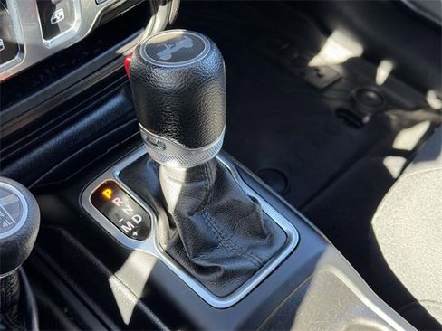 Used 2021 Jeep Wrangler Sport S image 28